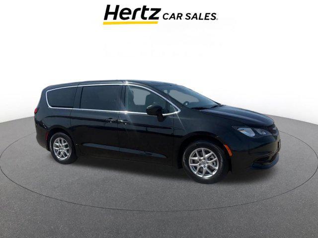 2023 Chrysler Voyager