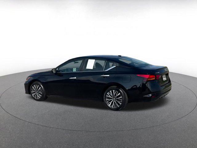 Photo of 2024 Super Black Nissan Altima