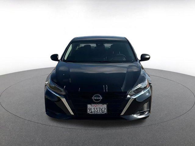 Photo of 2024 Super Black Nissan Altima