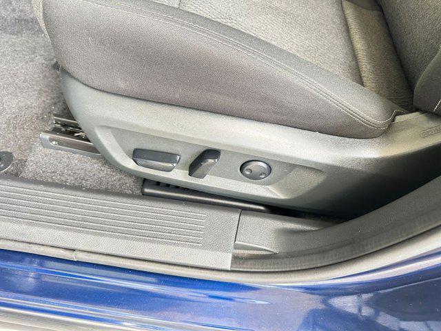 Photo of 2024 Deep Ocean Blue Pearl Nissan Rogue