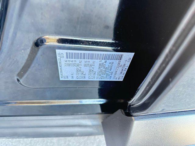 Photo of 2024 Super Black Nissan Rogue