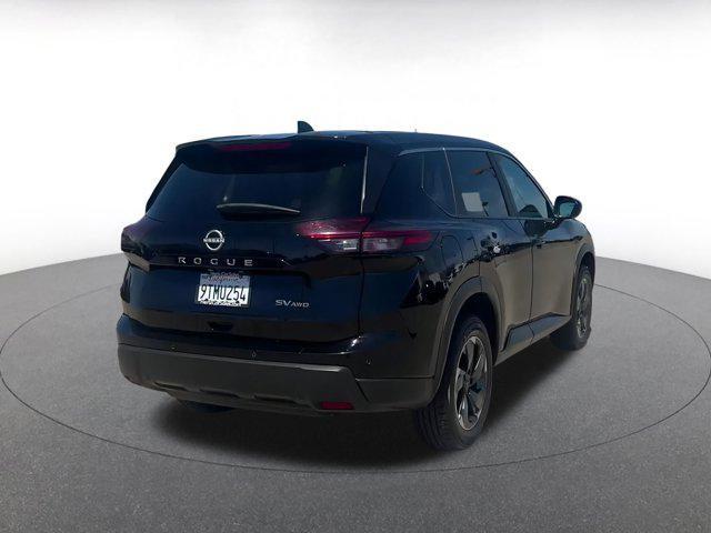 Photo of 2024 Super Black Nissan Rogue