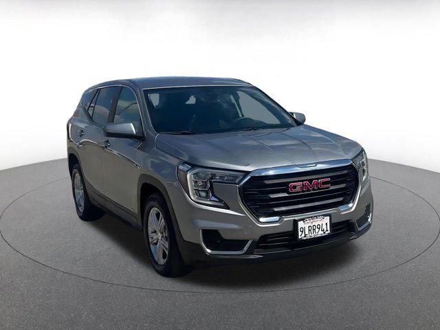 Photo of 2024 Sterling Metallic GMC Terrain