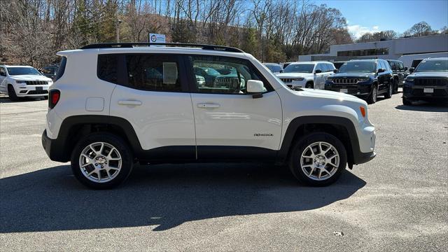 Photo of 2021 Alpine White Clearcoat Jeep Renegade