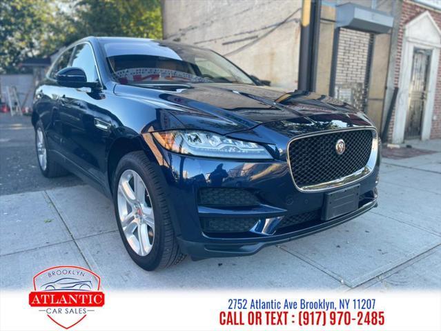 Photo of 2017 Dark Sapphire Metallic Jaguar F-PACE