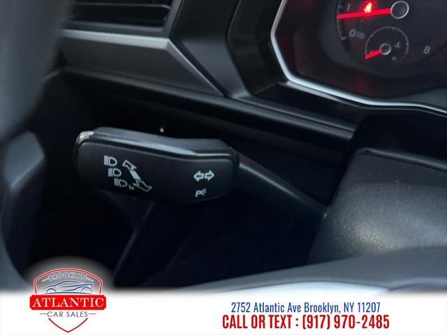 Photo of 2019 Gray Volkswagen Jetta