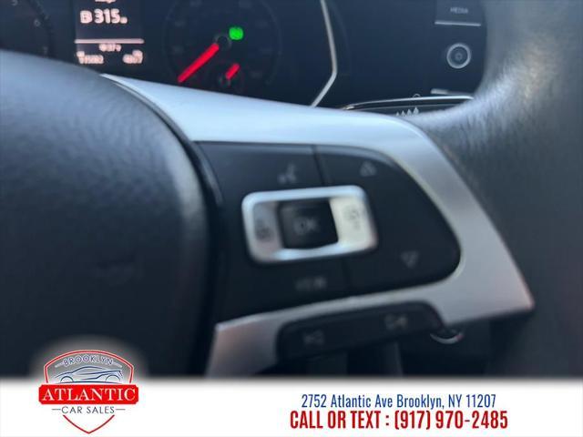 Photo of 2019 Gray Volkswagen Jetta