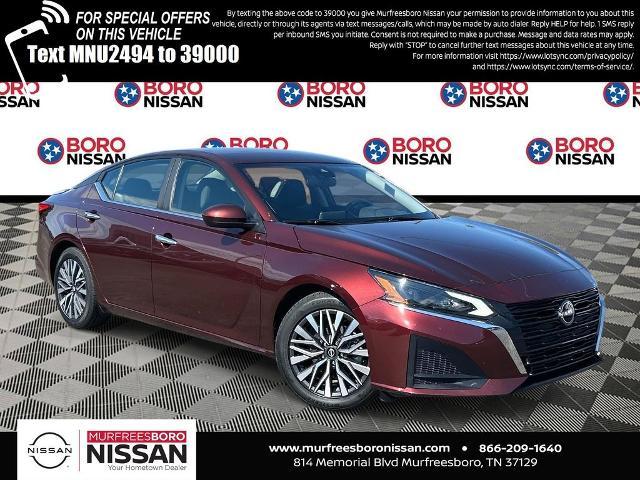 Photo of 2023 Garnet Pearl Nissan Altima