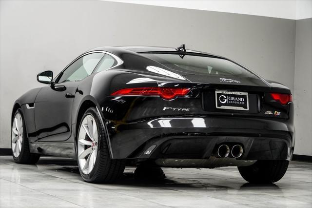 Photo of 2015 Ultimate Black Metallic Jaguar F-TYPE