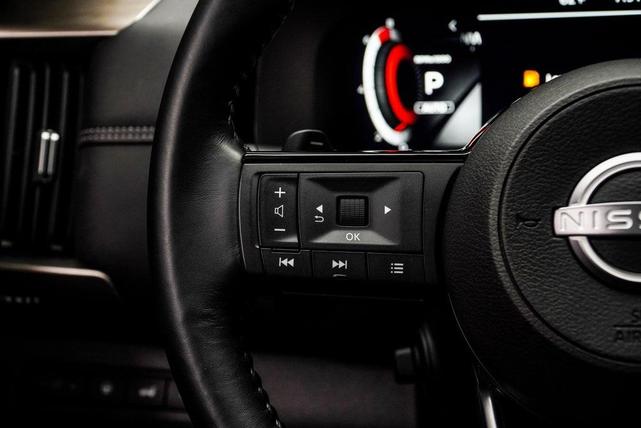 Photo of 2024 Super Black Nissan Pathfinder