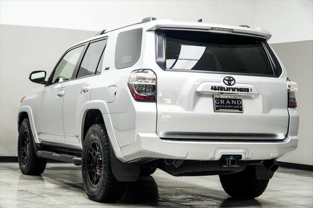 Photo of 2023 Classic Silver Metallic Toyota 4Runner