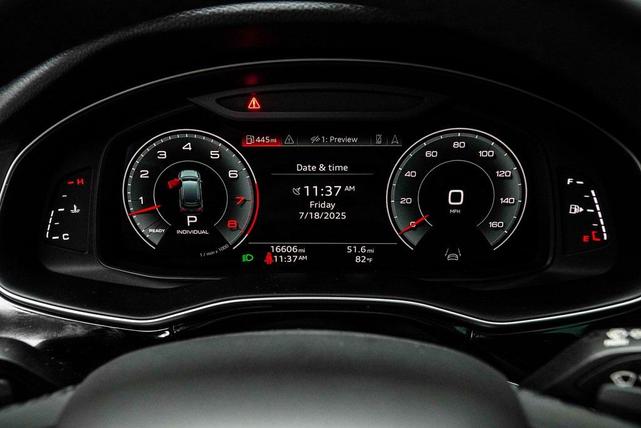 Photo of 2023 Glacier White Metallic Audi Q7