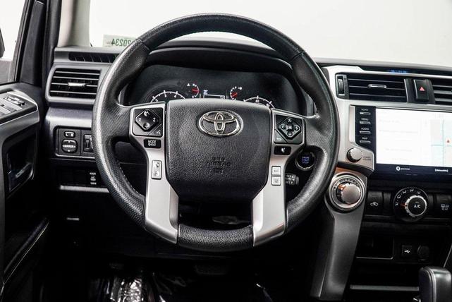Photo of 2022 Midnight Black Metallic Toyota 4Runner