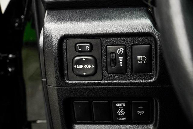 Photo of 2022 Midnight Black Metallic Toyota 4Runner