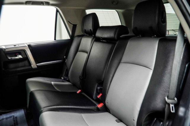 Photo of 2022 Midnight Black Metallic Toyota 4Runner