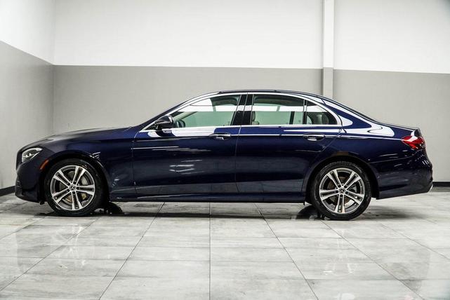 Photo of 2021 Lunar Blue Metallic Mercedes-Benz E-Class