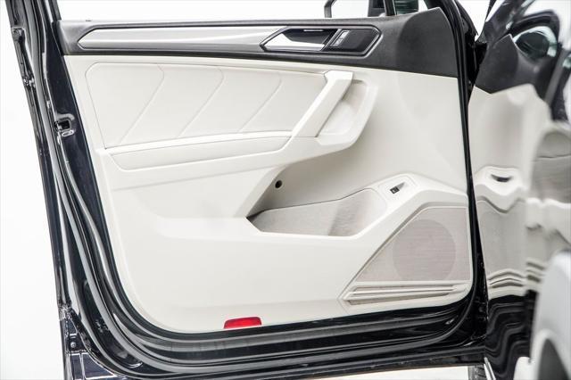 Photo of 2022 Deep Black Volkswagen Tiguan