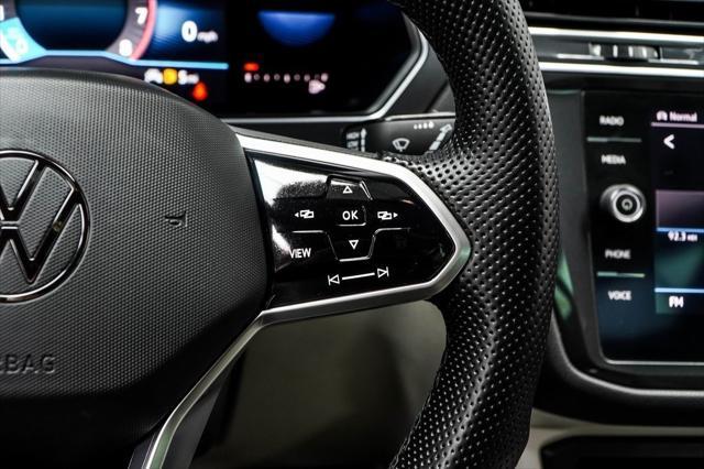 Photo of 2022 Deep Black Volkswagen Tiguan