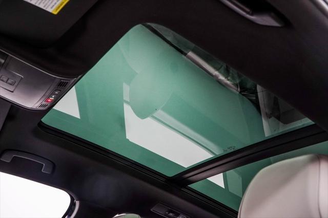 Photo of 2022 Deep Black Volkswagen Tiguan
