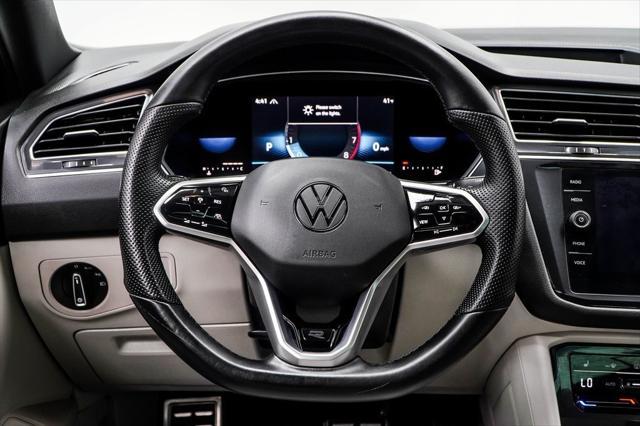 Photo of 2022 Deep Black Volkswagen Tiguan
