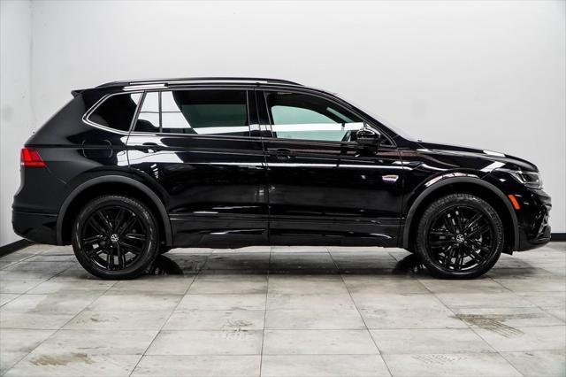 Photo of 2022 Deep Black Volkswagen Tiguan