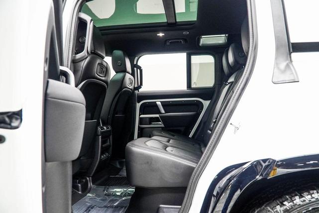 Photo of 2022 Fuji White Land Rover Defender