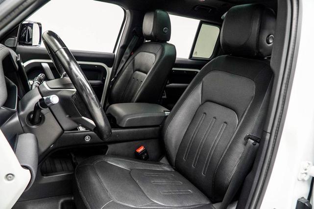 Photo of 2022 Fuji White Land Rover Defender