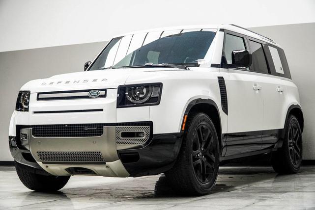 Photo of 2022 Fuji White Land Rover Defender