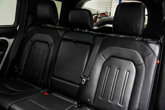 Photo of 2022 Fuji White Land Rover Defender