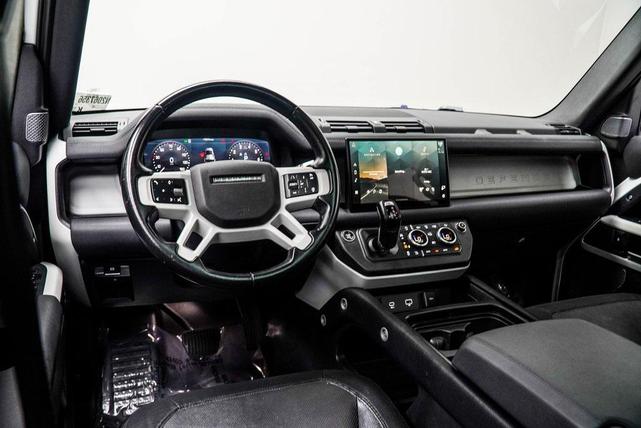 Photo of 2022 Fuji White Land Rover Defender