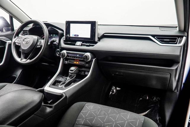 Photo of 2024 Ice Cap Toyota RAV4