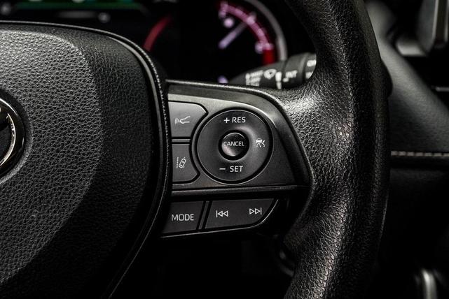 Photo of 2024 Ice Cap Toyota RAV4