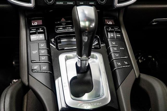Photo of 2018 Moonlight Blue Metallic Porsche Cayenne