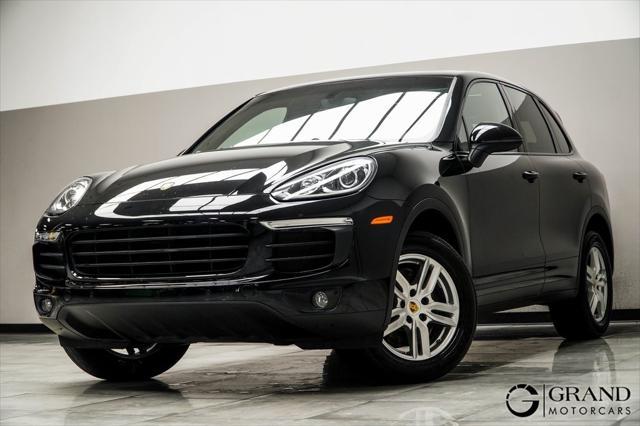 Photo of 2018 Moonlight Blue Metallic Porsche Cayenne