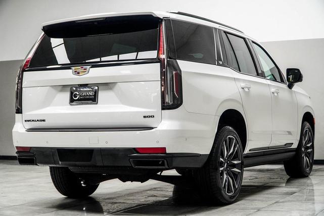 Photo of 2023 Crystal White Tricoat Cadillac Escalade