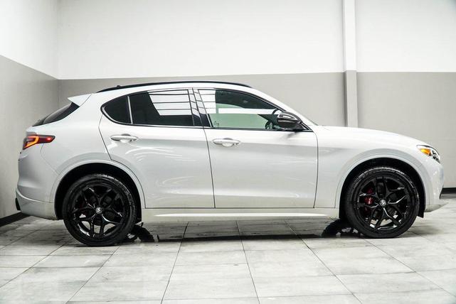 Photo of 2020 Lunare White Metallic Alfa Romeo Stelvio