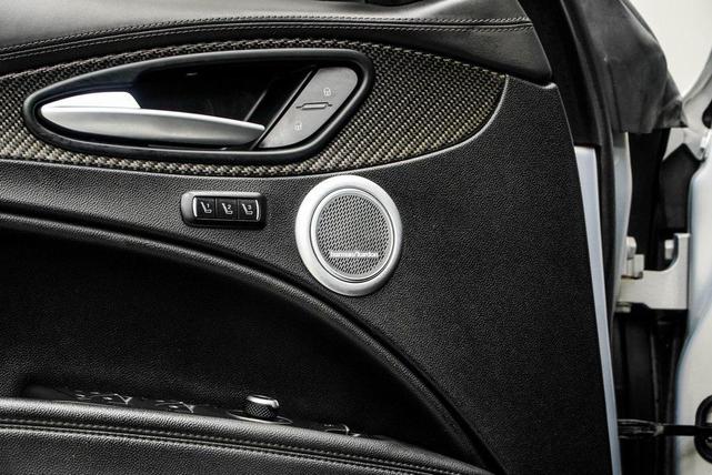 Photo of 2020 Lunare White Metallic Alfa Romeo Stelvio