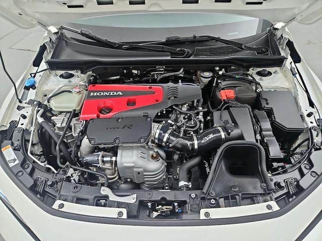 Photo of 2024 White Honda Civic