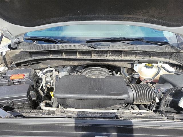 Photo of 2024 White GMC Sierra 1500