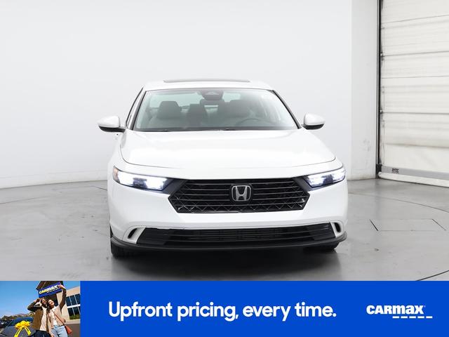 Photo of 2023 White Honda Accord