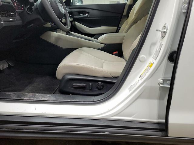 Photo of 2023 White Honda Accord