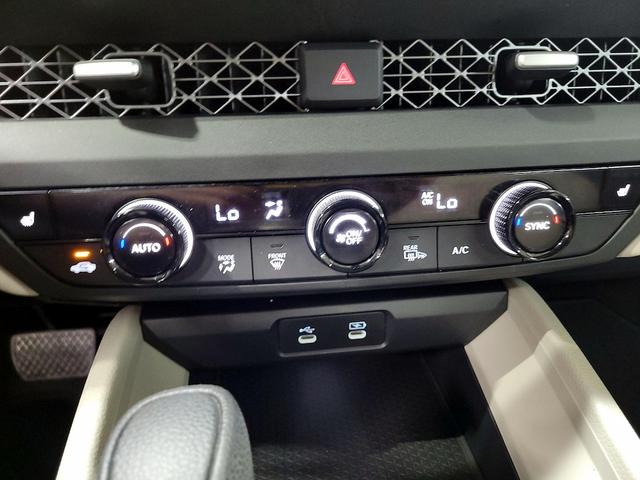 Photo of 2023 White Honda Accord