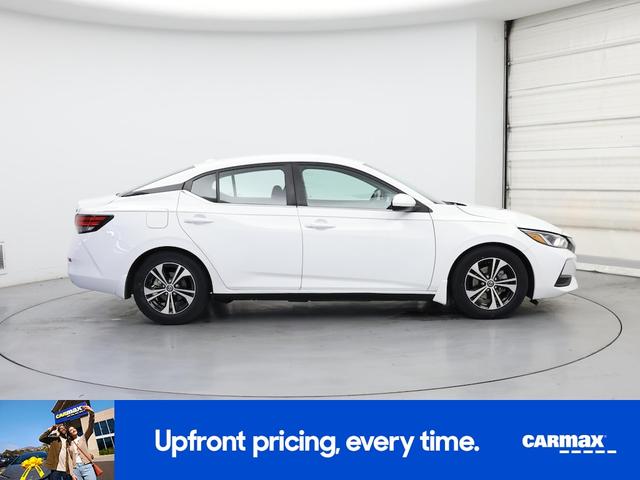 Photo of 2021 White Nissan Sentra