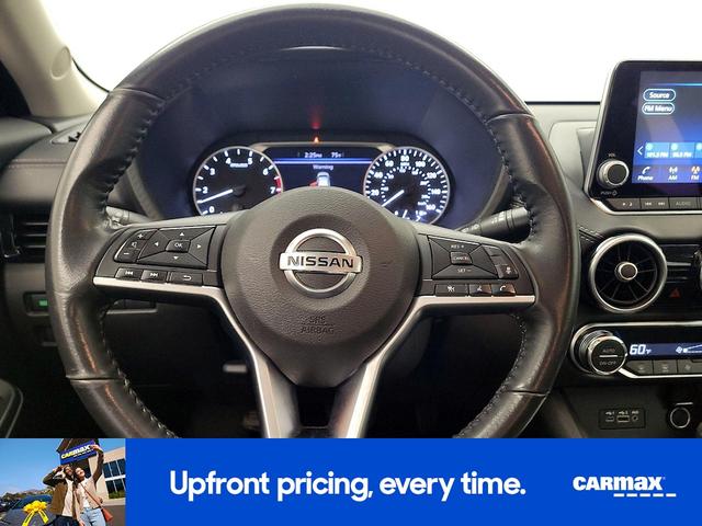 Photo of 2021 White Nissan Sentra