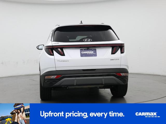 Photo of 2022 White Hyundai TUCSON Hybrid