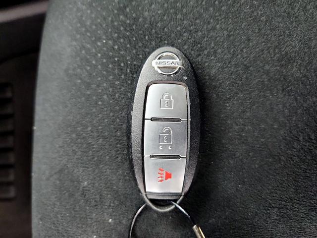 Photo of 2021 Black Nissan Murano