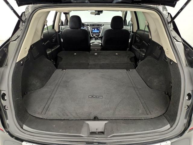 Photo of 2021 Black Nissan Murano