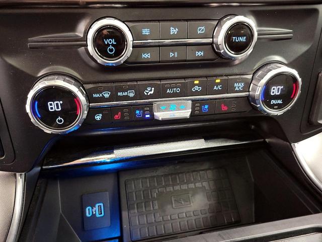 Photo of 2021 Black Ford F-150