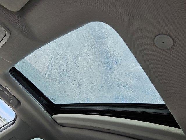 Photo of 2025 Platinum White Pearl Honda CR-V