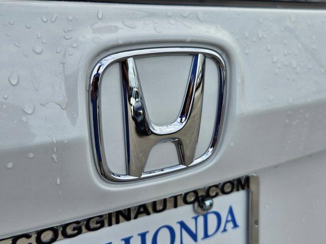 Photo of 2025 Platinum White Pearl Honda CR-V